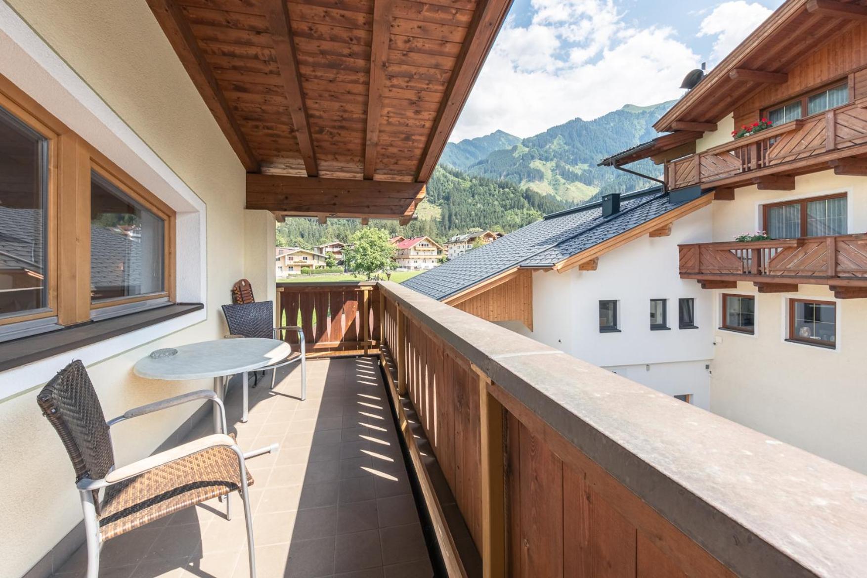 Apartments Alpina Mayrhofen Rum bild