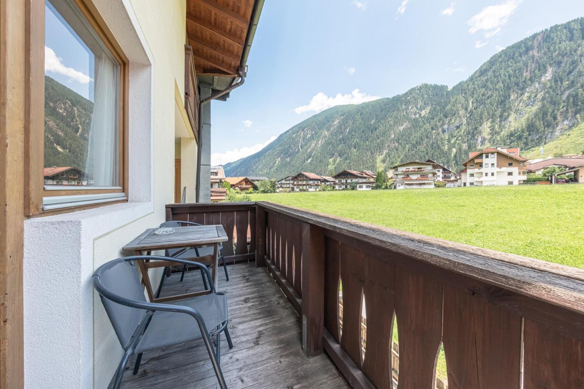 Apartments Alpina Mayrhofen Exteriör bild